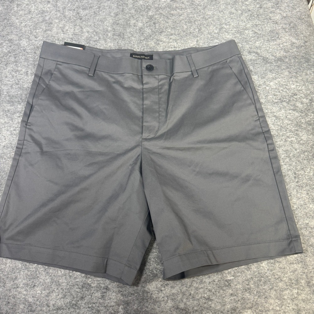Banana Republic Mens Grey Stretch Chino Shorts Size 38 Quick Dry 9 Inch Inseam